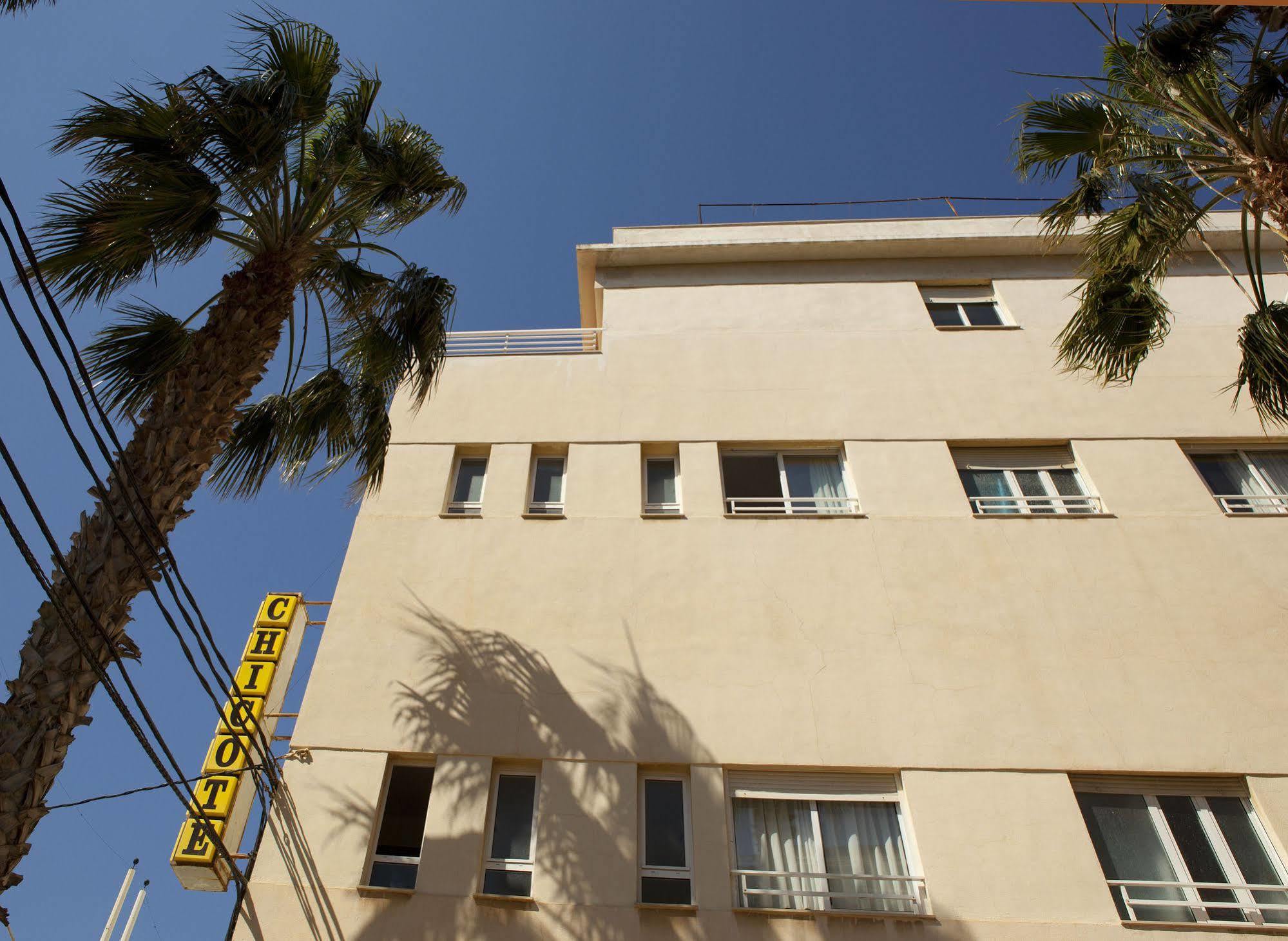 Malvarrosa Beach Rooms Valencia Exterior photo